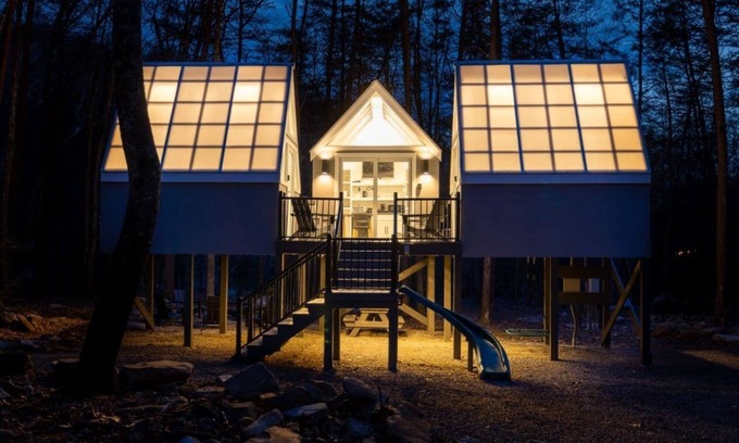 Goldbond Cabin | The Glo Haus @ Four Fillies Lodge