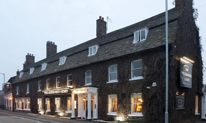 Swindon Hotel | The Goddard Arms