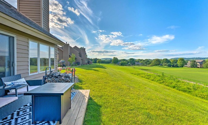 The Galena Territory House | The Golf View, boutique Galena getaway!
