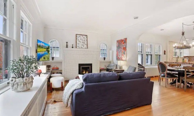 Summit Hill Apartment | The Goodrich House 4 bdrm/2 bath home