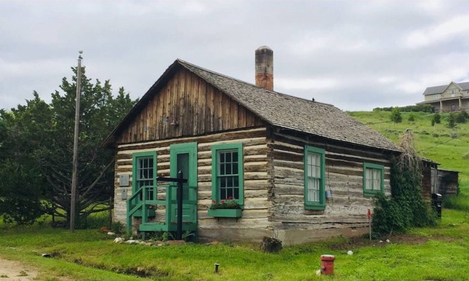 Virginia City Cabin | The Governor Meagher Cabin in Virginia City