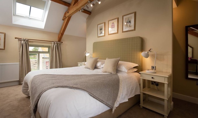 Matfen Cottage | THE GRANARY - Dog friendly cottage sleeping 4 near Hadrian's Wall and Corbridge