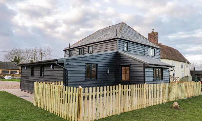 Wickham St Paul House | The Granary