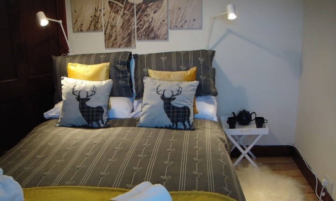 Grantown-on-Spey Apartment | The Granary in The Square in the heart of the town