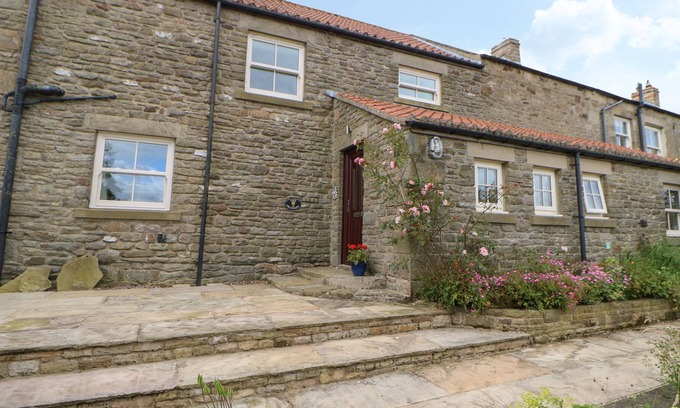 North Bitchburn Cottage | THE GRANARY, pet friendly, character holiday cottage in Lanchester