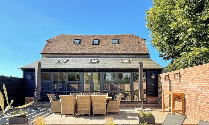 Peasmarsh Cottage | The Granary - UK41886