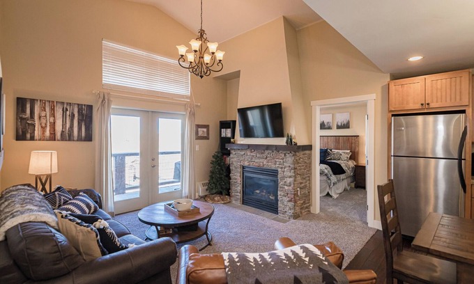 Silvercreek Condo | The Granby Mountain Getaway at Base Camp One - Where Adventure Meets Relaxation