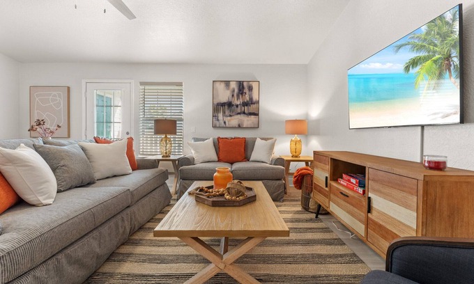 Indian Bayou Condo | The Grand Destin-y. Cozy Condo close to everything