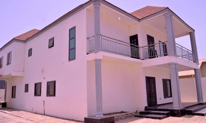 Gambia Villa | The Grand Garden Villa - 600 metres from Tanji Beach⛱