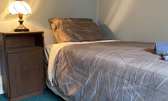 Mount Muirhead Hotel | The Grand Hotel - Room 10