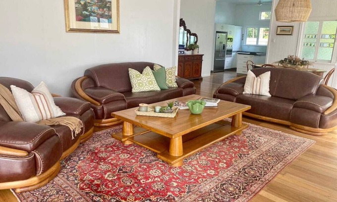 Pimlico House | The Grand Queenslander On Turner