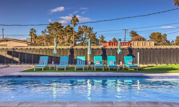 Paradise House | The Grand Speakeasy Estate – Luxe Vegas Retreat!