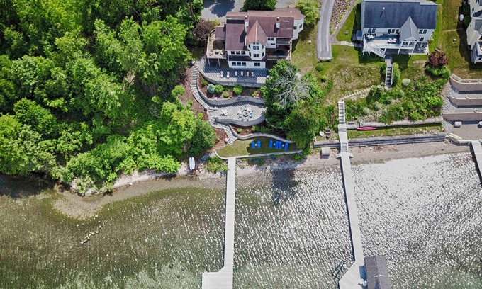 Town of Torrey House | The Grape Escape - Contemporary Style Living on Seneca Lake!