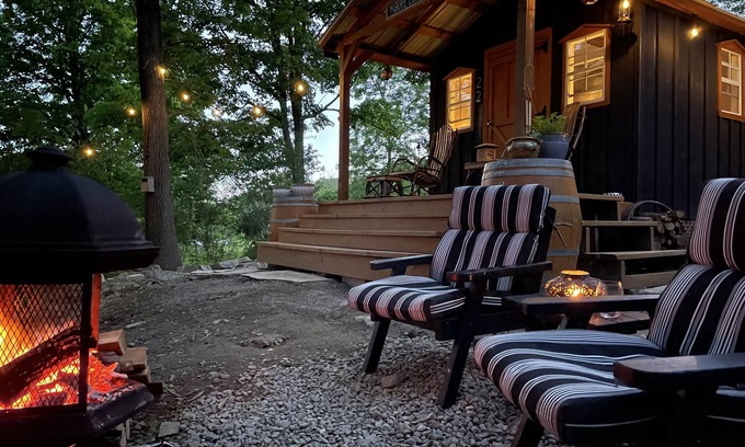 Hammondsport Cabin | THE GRAPE ESCAPE - OFF GRID CABIN - Wine Trail & Lake View - Pet Friendly!n