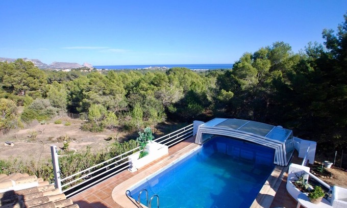 L'Alfas del Pi Ski Chalet | The Great Luxury Villa Villa of Atenea
