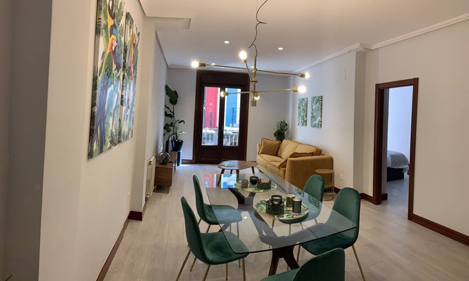 Bilbao Old Town Apartment | "The green door" -Casco Viejo-Old Town-
