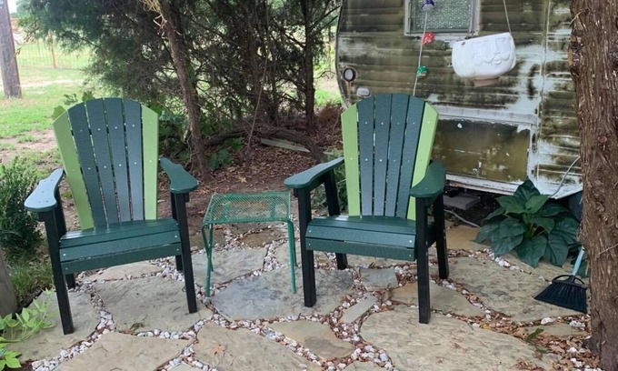 Elmo House | The Green Egg - Vintage RV Glamping