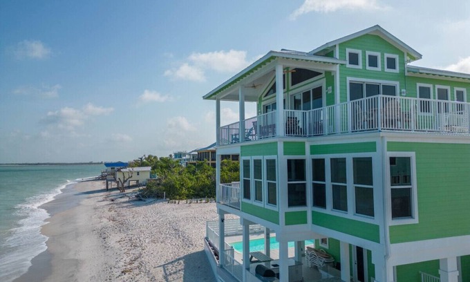 Jose's Hideaway House | The Green Flash: Gulf Front Home with Private Pool