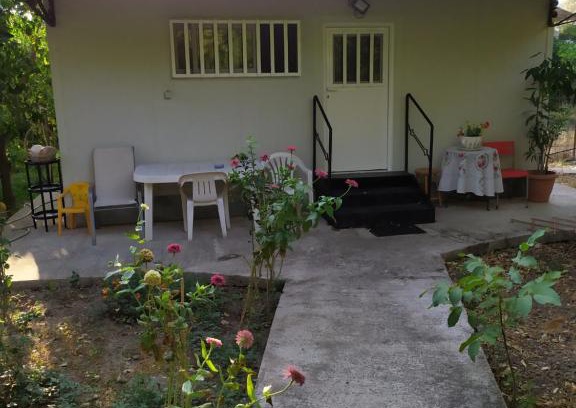 Agios Minas Apartment | The Green Garden in AGIA VASSA SMALL