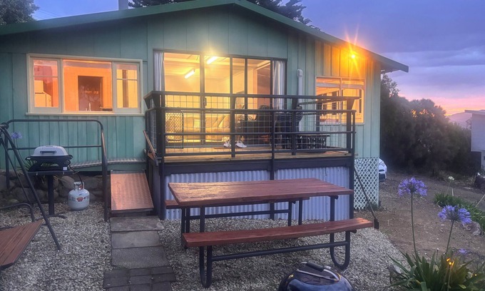 North Bruny House | The Green Pine Cottage