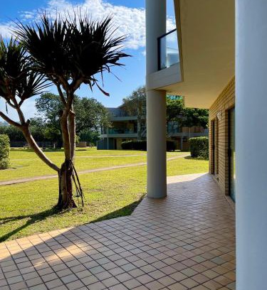 Winklespruit Apartment | The Green Roof Escape