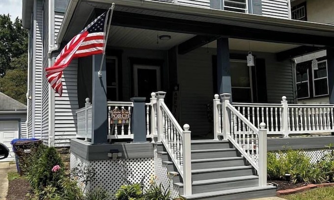Greenville House | The Greenville Getaway! Let our home become your home.