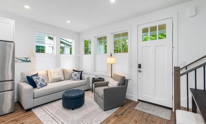 Whittier Heights Apartment | The Greenwood Gem