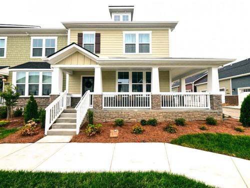 Franklin House | The Grey Havens Spacious Cozy 3 bed
