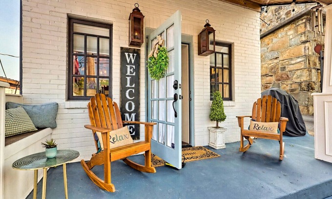 Blue Ridge Apartment | The Grey Station Bungalow