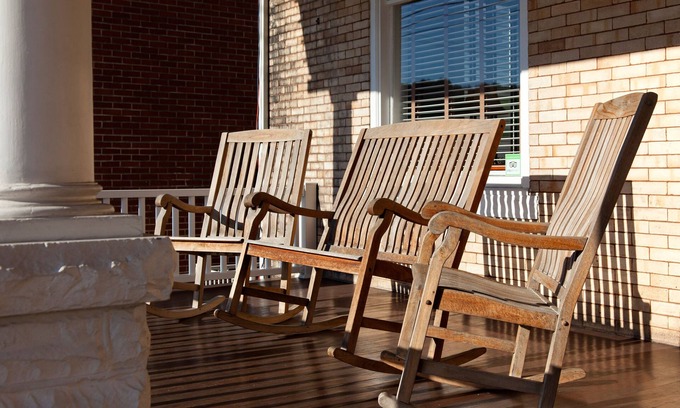 Bellepoint House | The Guest House Inn on Courthouse Square