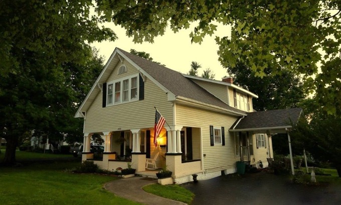 Lancaster Bed & Breakfast | The Guest House