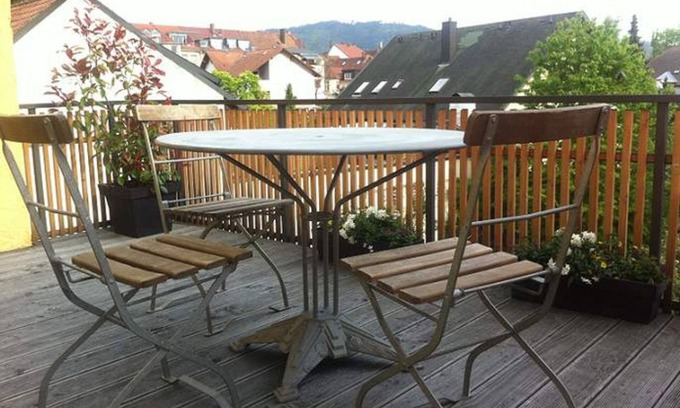 Offenburg Apartment | The guesthouse - stylishly restored central town house (1895)