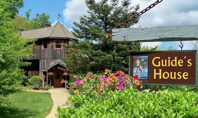 Keene Cabin | The Guide's House - Secluded Lodge
