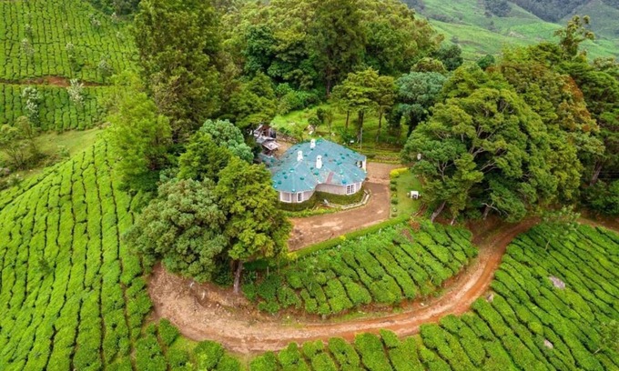 Suryanelli Villa | The Gundumalai Bungalow, Munnar : Deluxe Villa