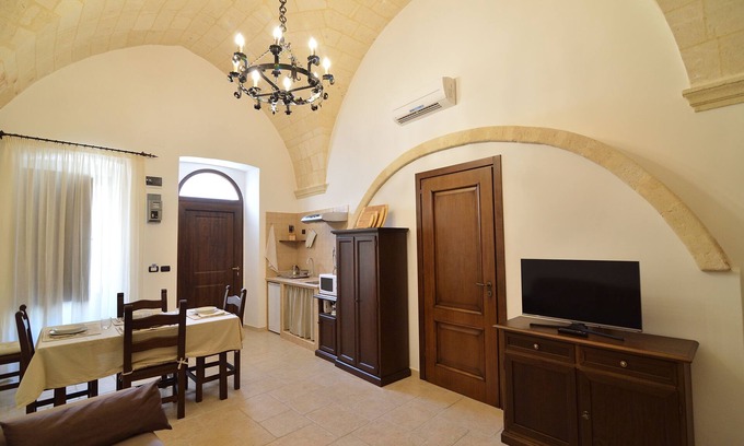 Oria Historic Centre Apartment | The Hall of Arms, Apartment for Holidays, Oria, Puglia, Italy