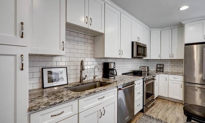 Lancaster House | THE HAMILTON HOUSE - DOWNTOWN COLONIAL LANCASTER