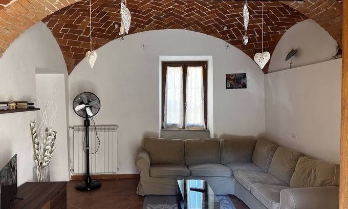 Grazzano Badoglio House | The hamlet