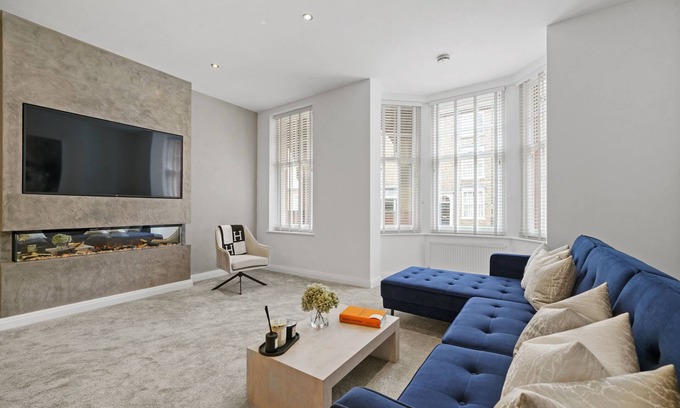 York Apartment | The Hamptons Apartment + Underground Spa Bathroom