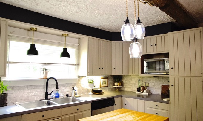 Meredith House | The Harbormaster Retreat in Meredith, NH