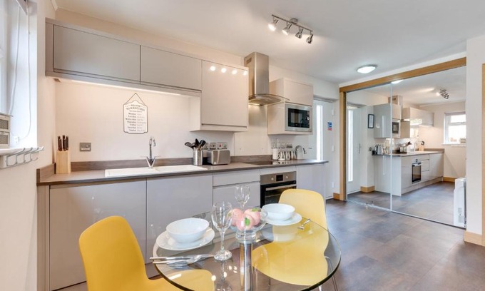 Beccles House | The Harnser