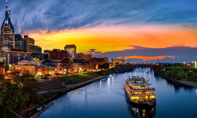 North Capitol Condo | The Harrison | Riverfront Condo in DT