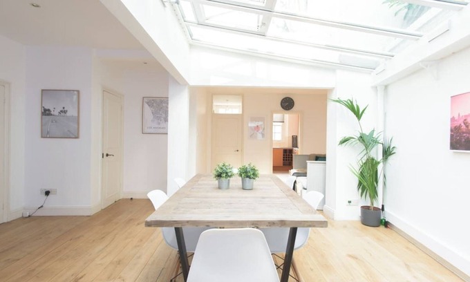 South Kensington House | The Harrods Mews - Modern 4BDR house with rooftop terrace
