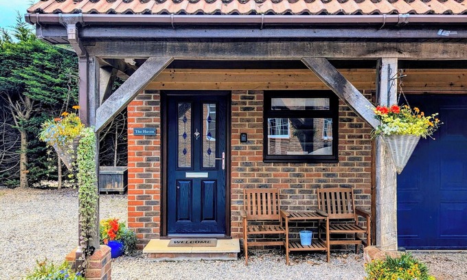 Fareham Apartment | 'The Haven' a luxury apartment close to the Meon Shore coast.