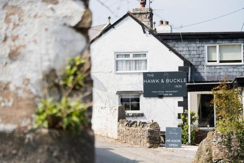 Llannefydd Bed & Breakfast | The Hawk & Buckle Inn