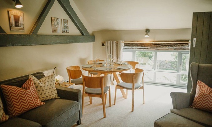 Litton Cottage | The Hay Loft - tranquil first floor living