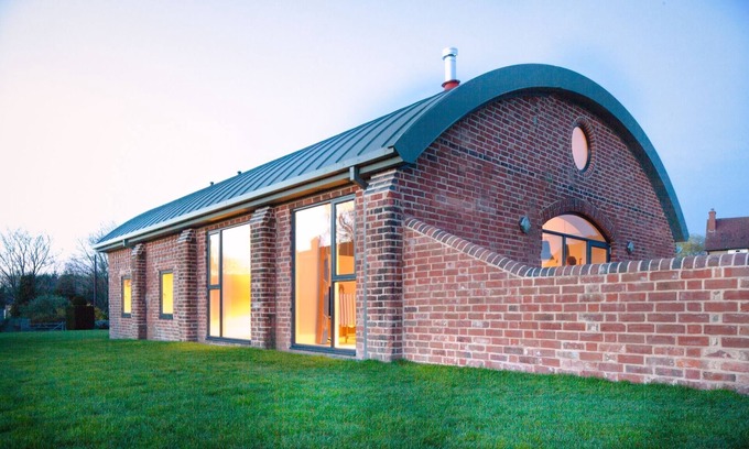 Eaton Mascott House | The Hayloft at Wroxeter (Brand new barn conversion)