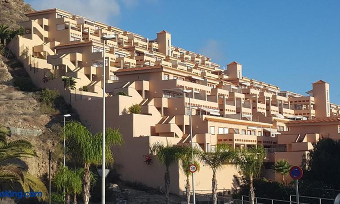Los Cristianos Apartment | The Heights Apartment free wifi