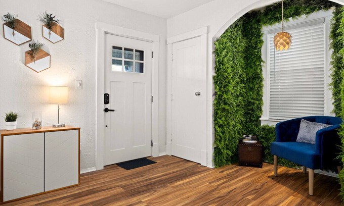 Peoria Heights House | The Heights Hideaway: 2BR Gem