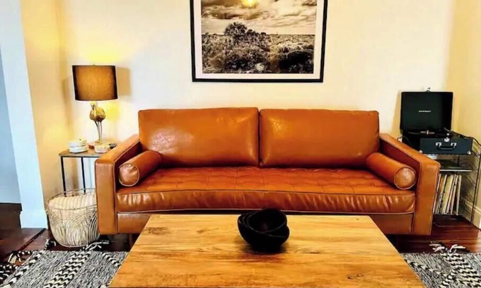 East 1st Street House | The Hemingway Cottage