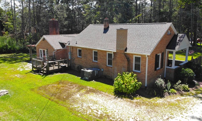 Barker Heights House | The Hendersonville Huckleberry